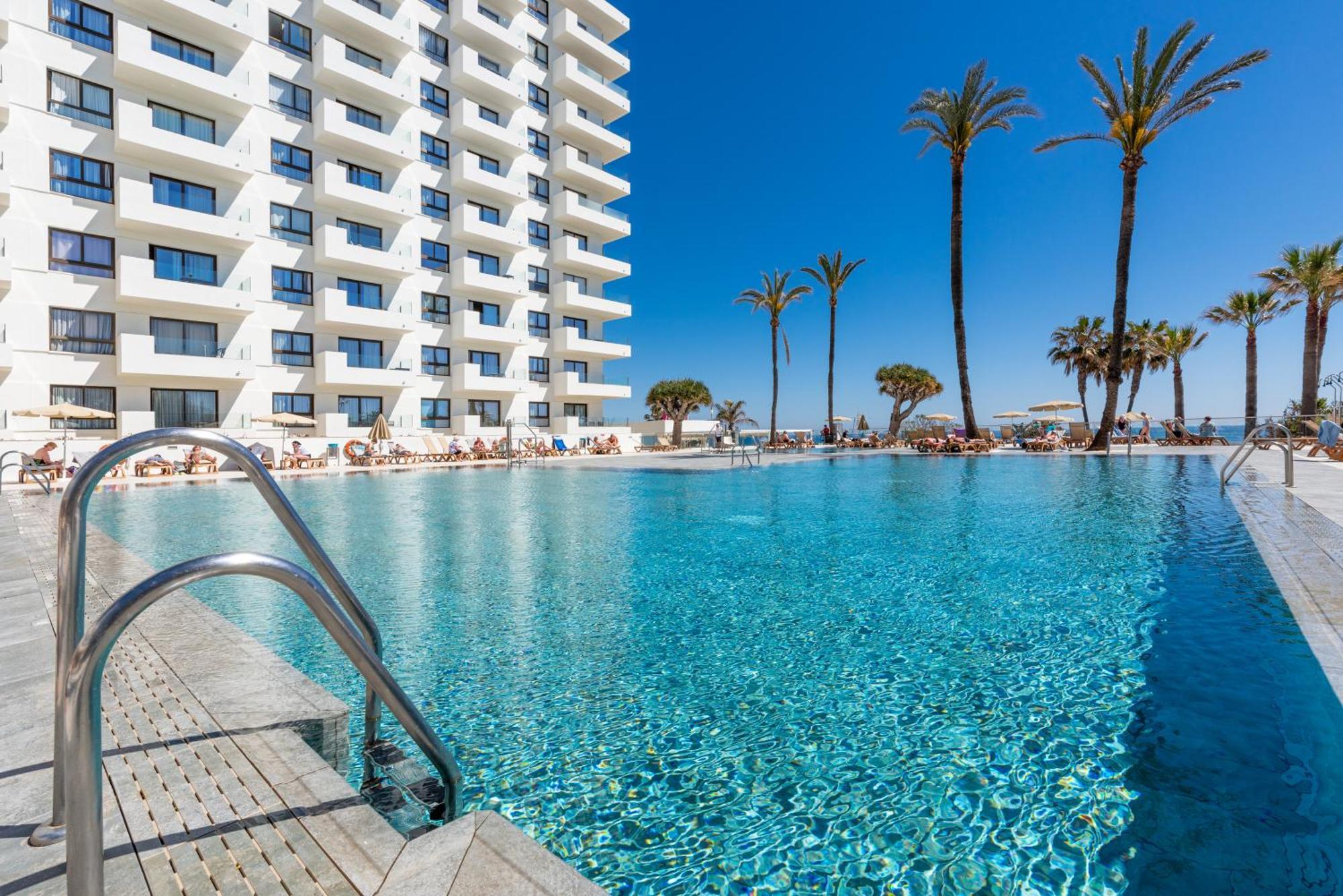 Wintowinrentals Executive Apt In Ocean House Complex Торремолінос Екстер'єр фото
