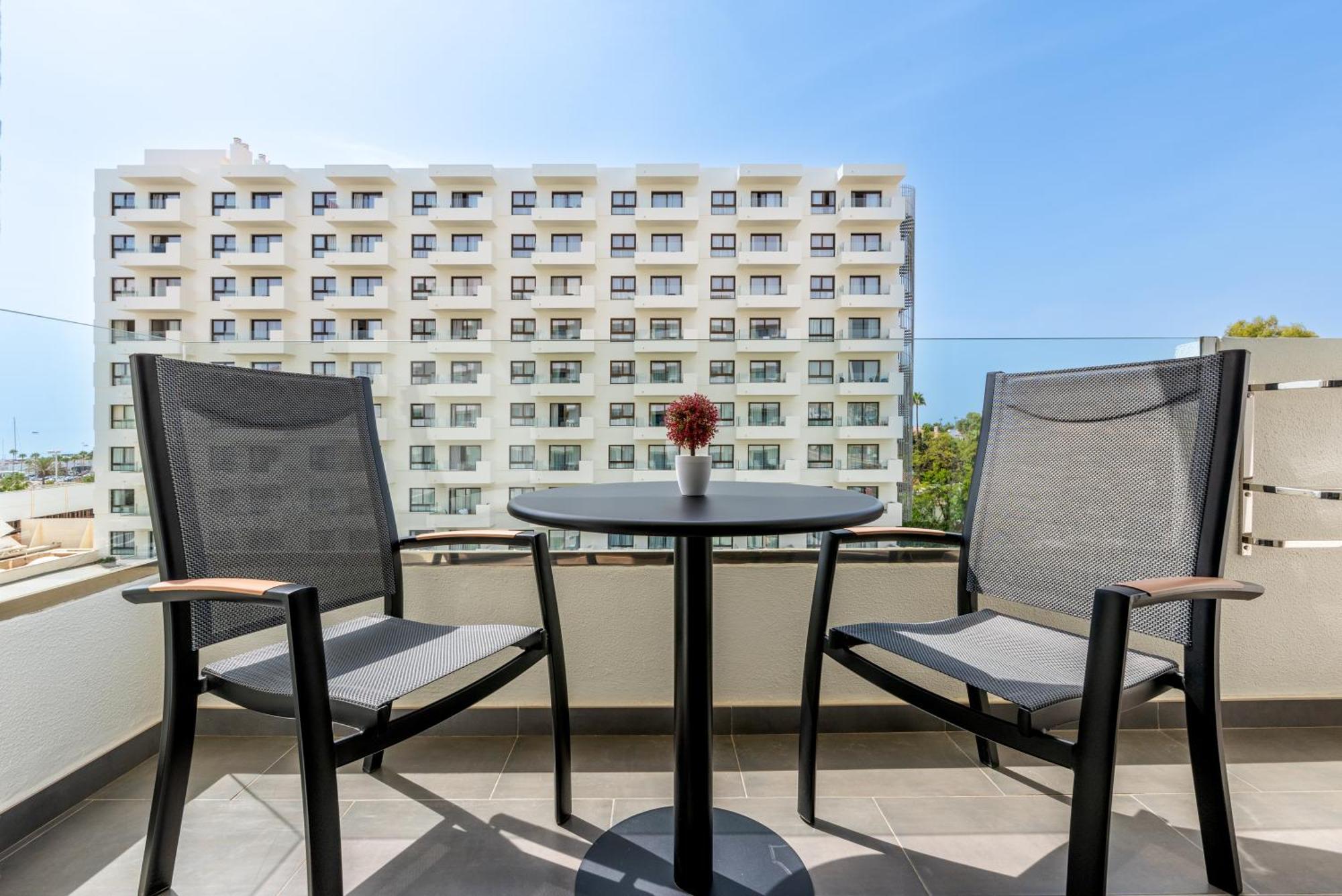 Wintowinrentals Executive Apt In Ocean House Complex Торремолінос Екстер'єр фото