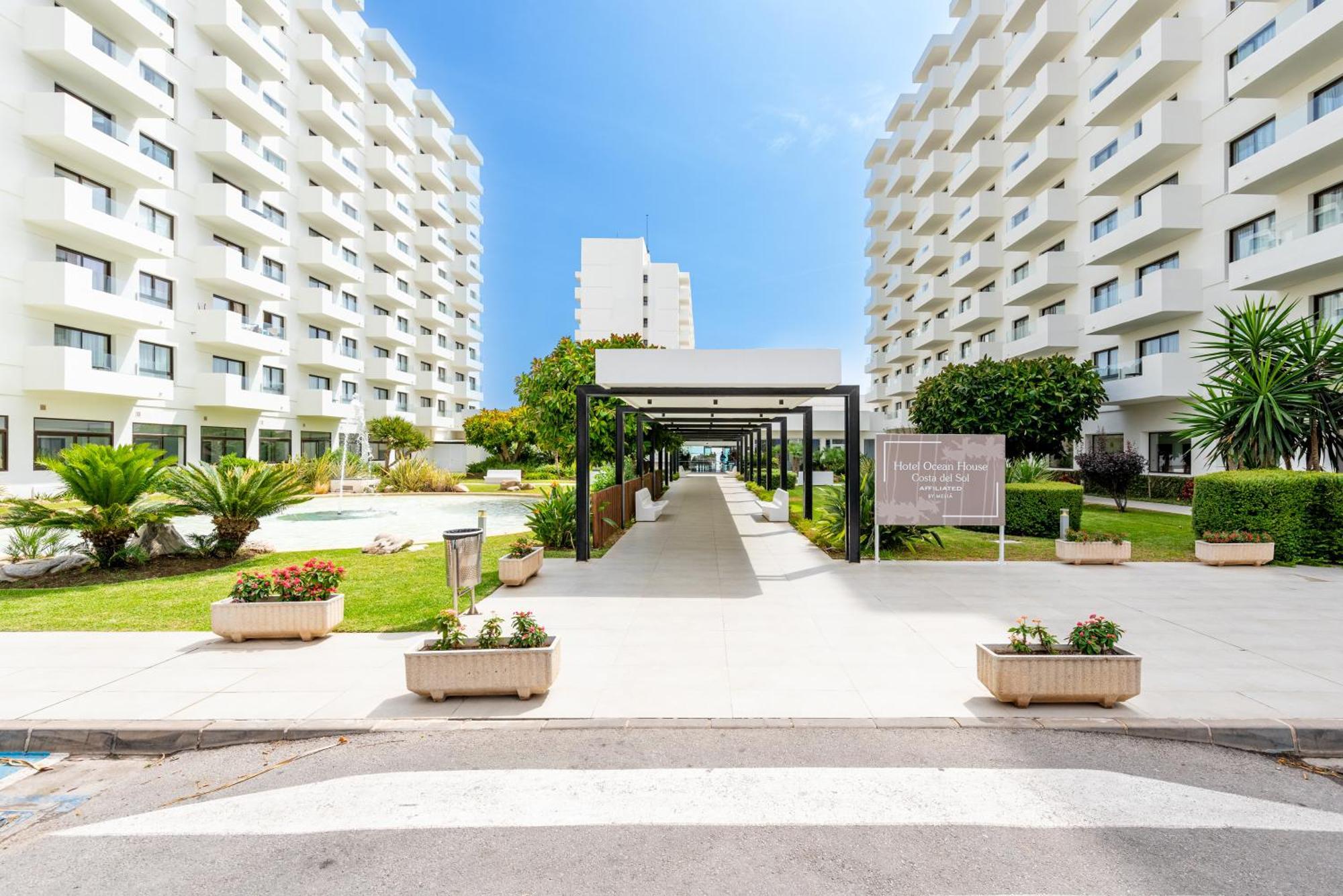 Wintowinrentals Executive Apt In Ocean House Complex Торремолінос Екстер'єр фото